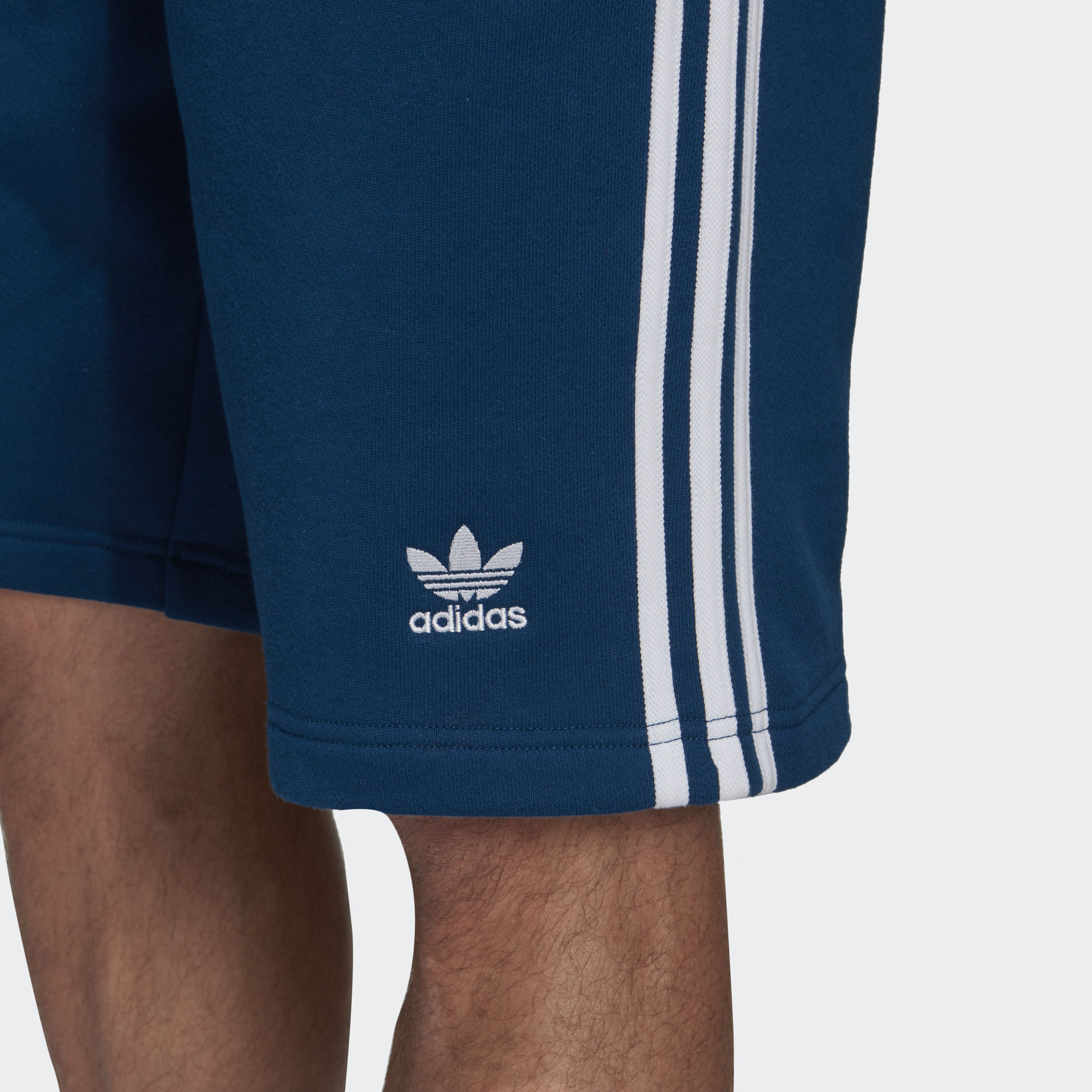 Adidas shorts. Шорты adidas Originals. Adidas Originals 3 Stripes. Шорты adidas Originals мужские. Шорты адидас мужские оригинал.