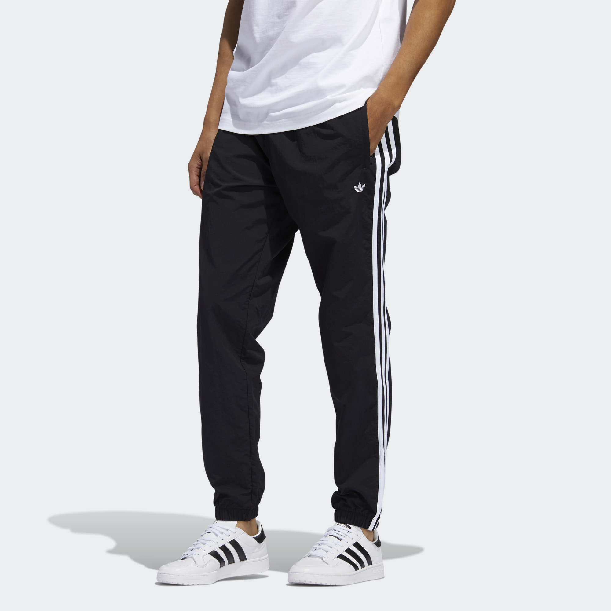 Штаны адидас мужские. Брюки 3-Stripes Wind adidas. Adidas 3 Stripes штаны. Adidas 3 Stripes Wind. Брюки adidas Sportswear 3-Stripes.