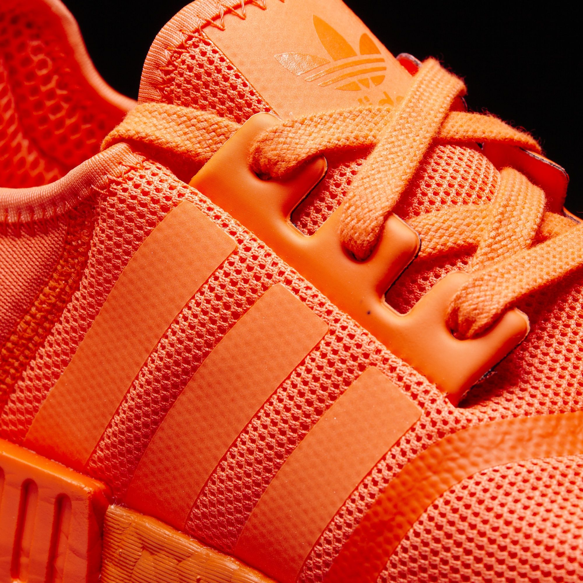 Оранжевые кроссовки адидас. Adidas NMD Orange. Adidas Orange кроссовки. Adidas NMD r1 Orange. Adidas NMD s1.