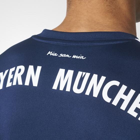 Выездная игровая футболка Бавария Мюнхен M AZ7937