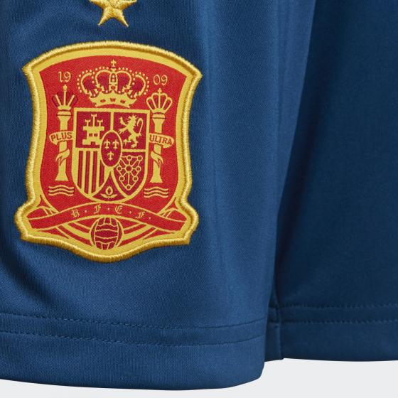 Домашние игровые шорты сборной Испании