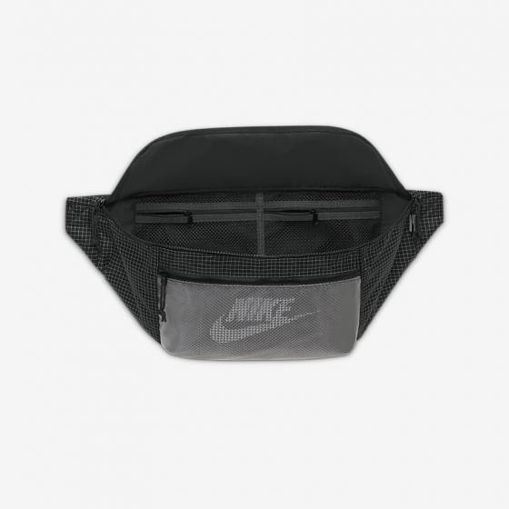 Сумка на пояс Nike Tech Hip Pack 14L (CV1411-011)