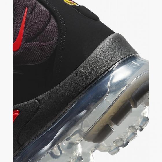 Кросівки чоловічі Nike Air Vapormax Plus (DZ4857-001)